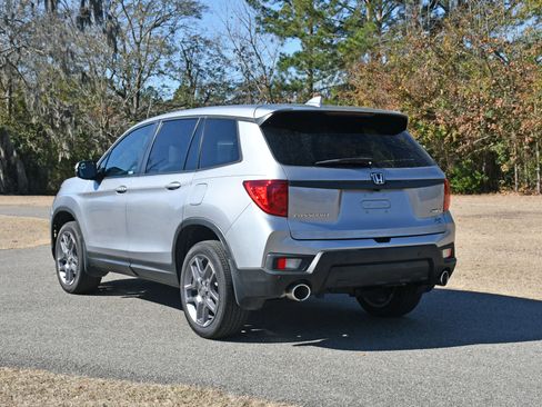 Used 2023 Honda Passport EX-L image 3