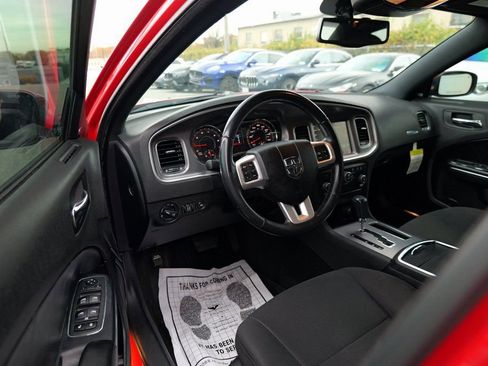 Used 2013 Dodge Charger R/T image 16