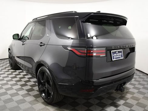 Certified 2025 Land Rover Discovery Dynamic SE AWD/4WD image 4