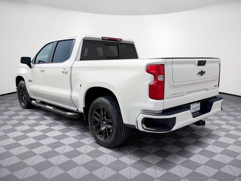 Used 2025 Chevrolet Silverado 1500 RST w/ Texas Edition Plus RWD image 3