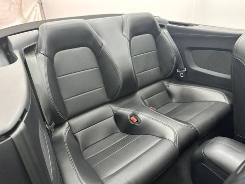 Used 2020 Ford Mustang GT Premium RWD image 30