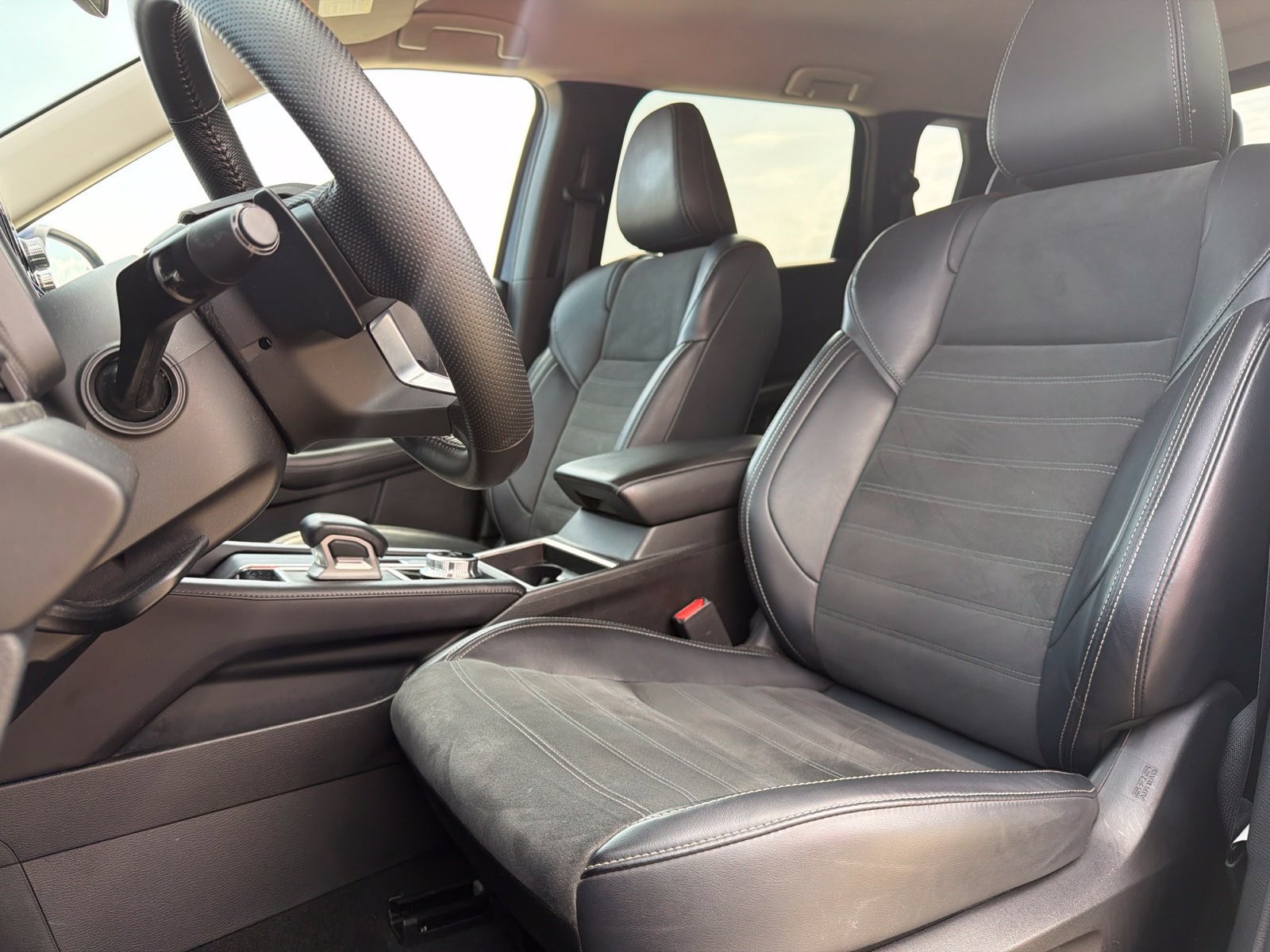 Used 2024 Mitsubishi Outlander SE FWD image 8