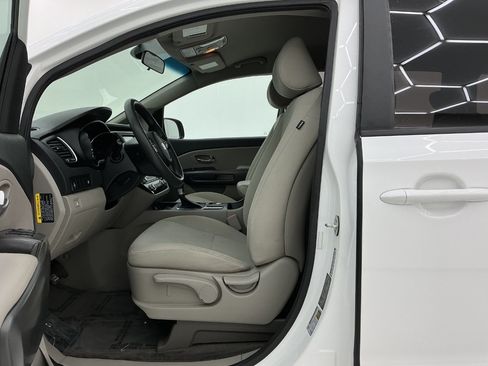 Used 2020 Kia Sedona L FWD image 14