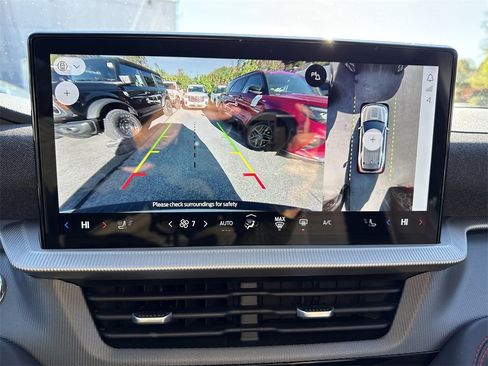 Used 2025 Ford Explorer ST-Line w/ Premium Package image 19