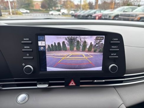 Certified 2025 Hyundai Elantra Sport image 20