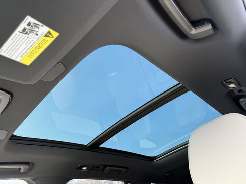 New 2026 Volvo XC90 B6 Plus w/ Protection Package Premier image 10