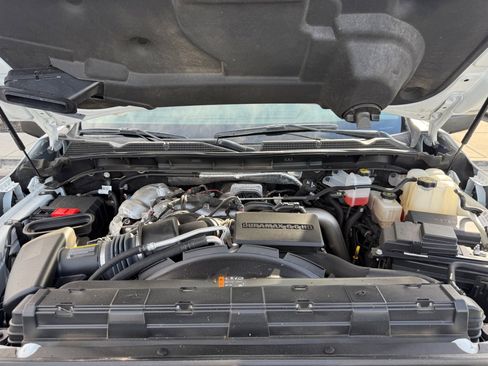 Used 2024 GMC Sierra 2500 AT4 w/ AT4 Premium Plus Package image 3