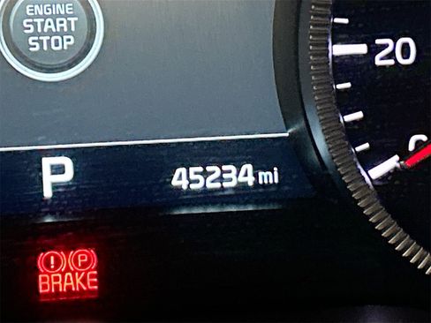 Used 2022 Kia Telluride SX w/ SX Prestige Package image 12