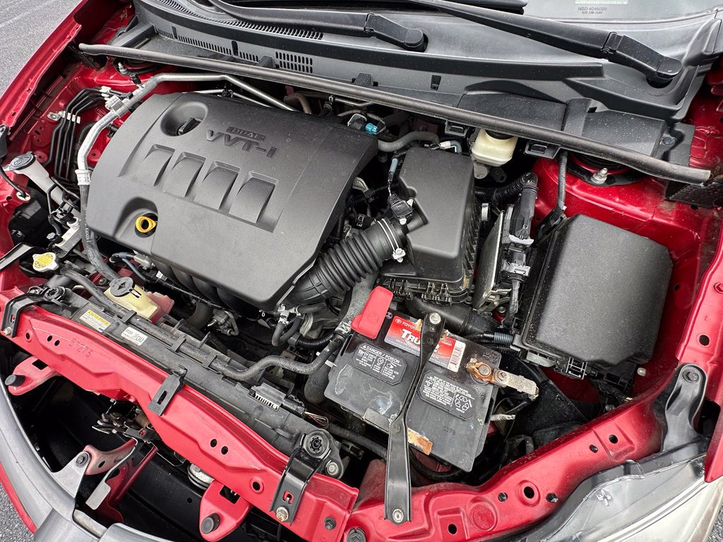 Used 2016 Toyota Corolla LE FWD image 36