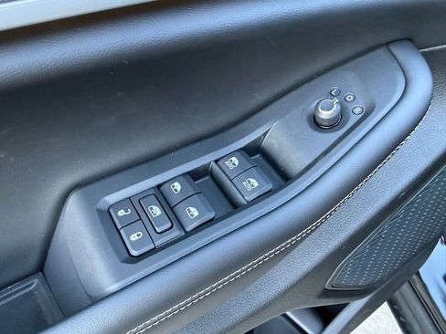 New 2025 Jeep Grand Cherokee Limited w/ Black Appearance Package image 14