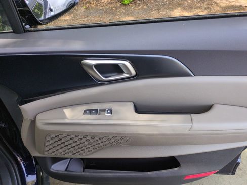 New 2026 Kia Carnival FWD image 45