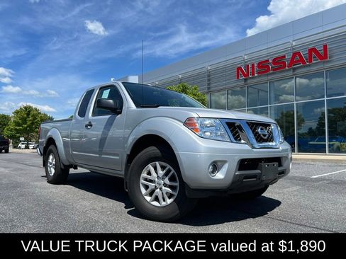 Used 2018 Nissan Frontier SV w/ Value Truck Package AWD/4WD image 3