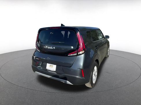 Used 2025 Kia Soul LX w/ LX Technology Package image 12