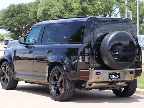 Used 2022 Land Rover Defender 110 X image 9