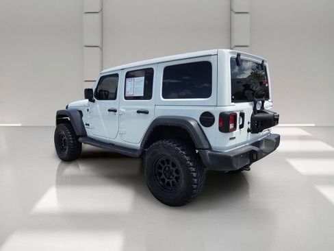 Used 2022 Jeep Wrangler Unlimited Sport w/ Sun And Sound Package AWD/4WD image 8