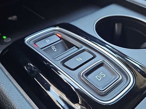 Used 2025 Honda Pilot EX-L image 31