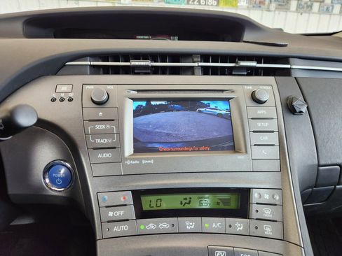 Used 2012 Toyota Prius Three FWD image 10