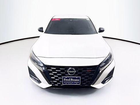 Certified 2023 Nissan Altima 2.5 SR image 2