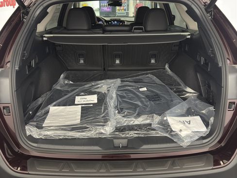 Used 2025 Subaru Outback Touring w/ Popular Package #2 image 31