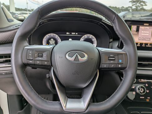 Used 2023 INFINITI QX60 Sensory w/ Vision Package image 21