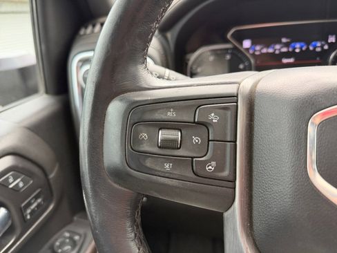 Used 2022 GMC Sierra 2500 Denali w/ Denali Black Diamond Edition AWD/4WD image 15