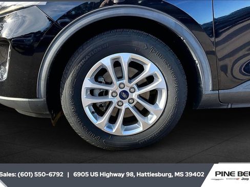 Used 2020 Ford Escape SE image 7