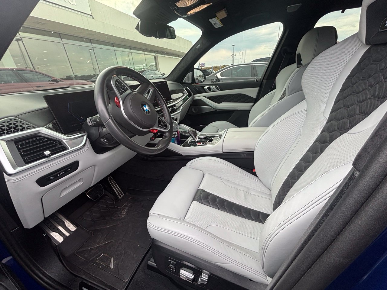 Used 2025 BMW X5 M Competition w/ Executive Package AWD/4WD image 9