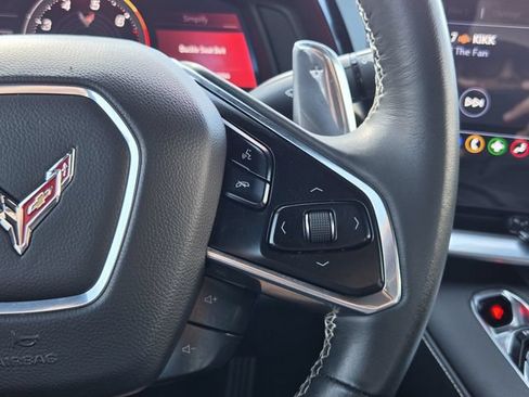 Used 2021 Chevrolet Corvette Stingray Coupe w/ Z51 Performance Package RWD image 23