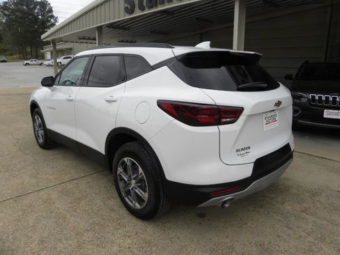 Used 2023 Chevrolet Blazer LT w/ Convenience Package FWD image 6