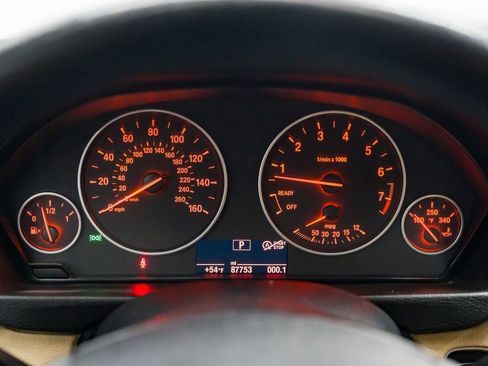 Used 2018 BMW 320i xDrive Sedan image 17