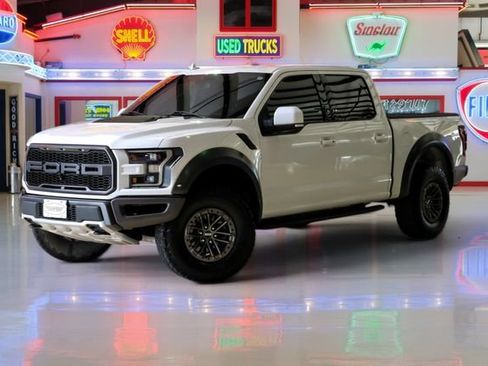 Used 2020 Ford F150 Raptor w/ Equipment Group 802A Luxury AWD/4WD image 2