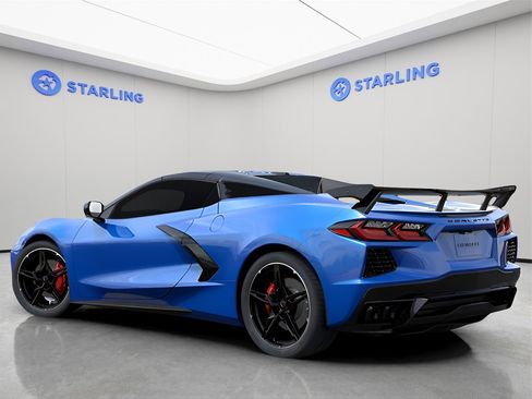 Used 2025 Chevrolet Corvette Stingray Convertible w/ 1LT image 3