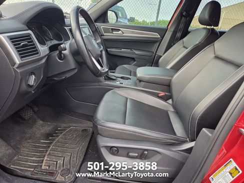 Used 2020 Volkswagen Atlas Cross Sport SE FWD image 6
