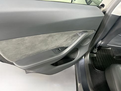 Used 2023 Tesla Model Y Long Range image 26