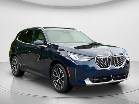New 2026 BMW X3 xDrive30i w/ Premium Package AWD/4WD image 3