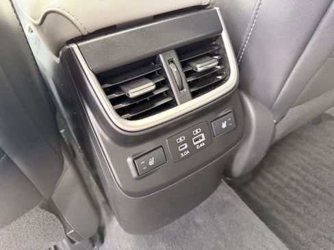 Used 2023 Subaru Outback Limited image 35