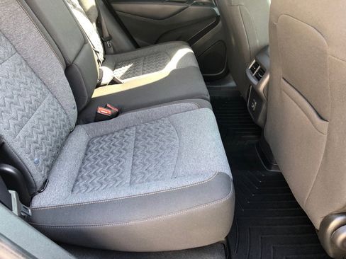 Used 2022 Chevrolet Equinox LT FWD image 23