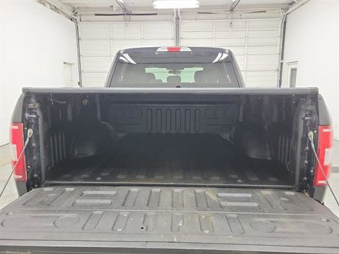 Used 2018 Ford F150 XLT image 8