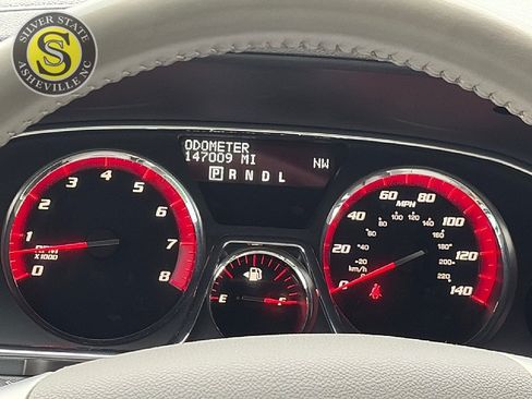 Used 2016 GMC Acadia SLE FWD image 28