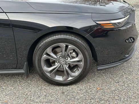 Used 2024 Honda Accord EX image 10