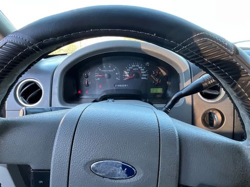 Used 2008 Ford F150 XLT image 32