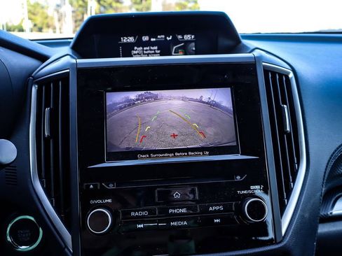 Used 2023 Subaru Forester Premium image 34