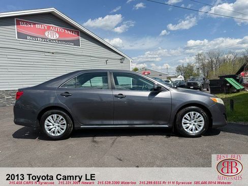 Used 2013 Toyota Camry LE FWD image 2