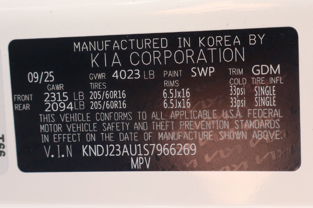 Used 2025 Kia Soul LX w/ LX Technology Package FWD image 46