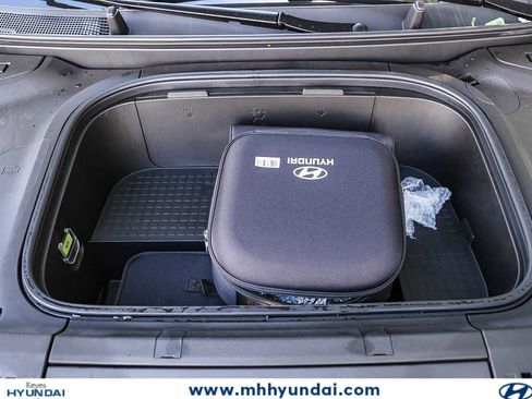 New 2026 Hyundai Ioniq 9 SEL AWD/4WD image 13