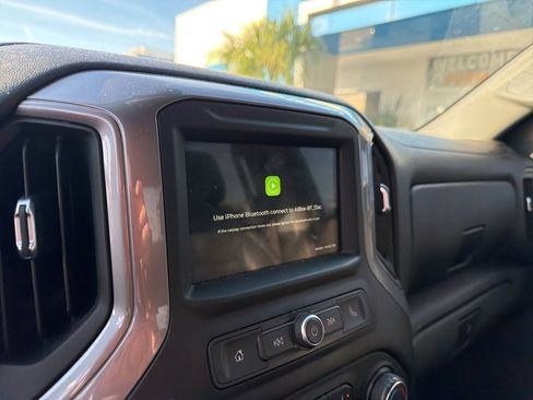 Used 2019 Chevrolet Silverado 1500 Custom w/ Custom Value Package image 24