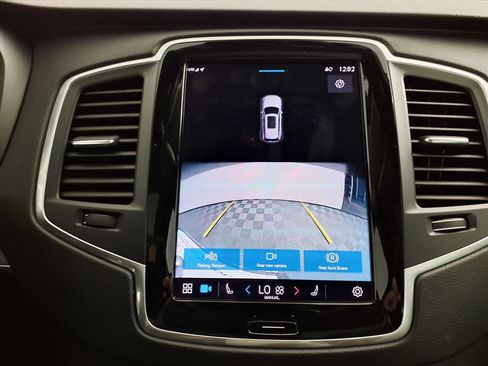 Used 2023 Volvo XC90 B5 Core image 19