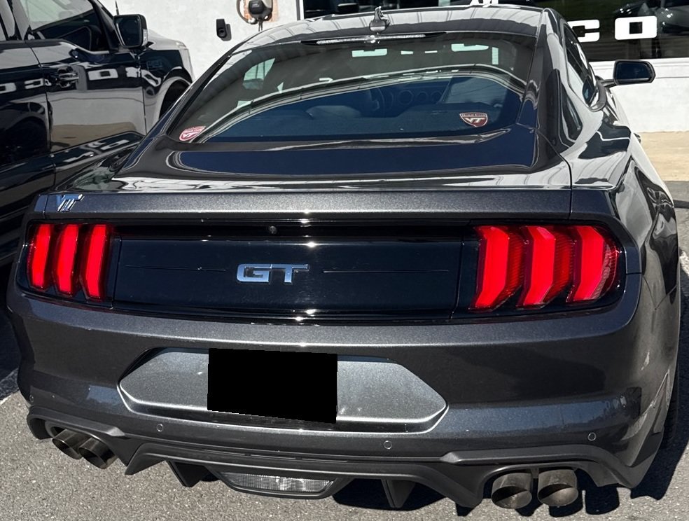 Used 2020 Ford Mustang GT Premium w/ GT Performance Package RWD image 3
