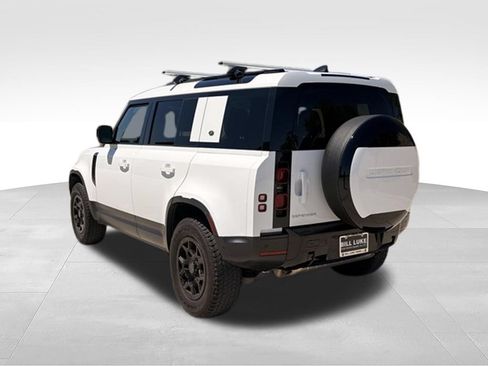 Used 2023 Land Rover Defender 110 AWD/4WD image 7