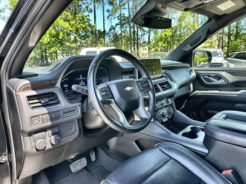 Certified 2024 Chevrolet Suburban Premier RWD image 10